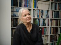 Mette Holm har oversat japansk litteratur igennem mange år. Foto: Alexander Höllsberg